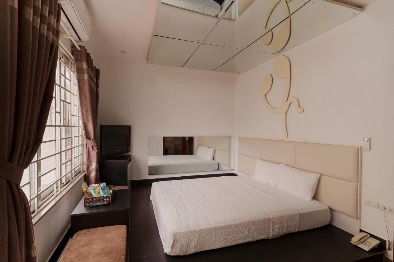 Blue Diamond Apartment Hotel Hanoi Exterior photo